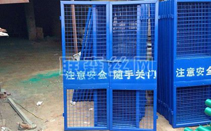 電梯防護門